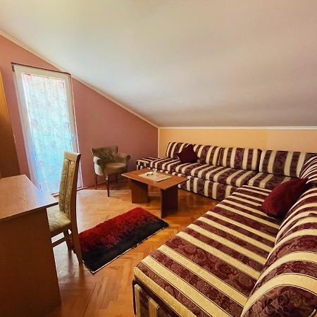 Vila Duricic 300M Od Mora Hotel Ðenovići Kültér fotó