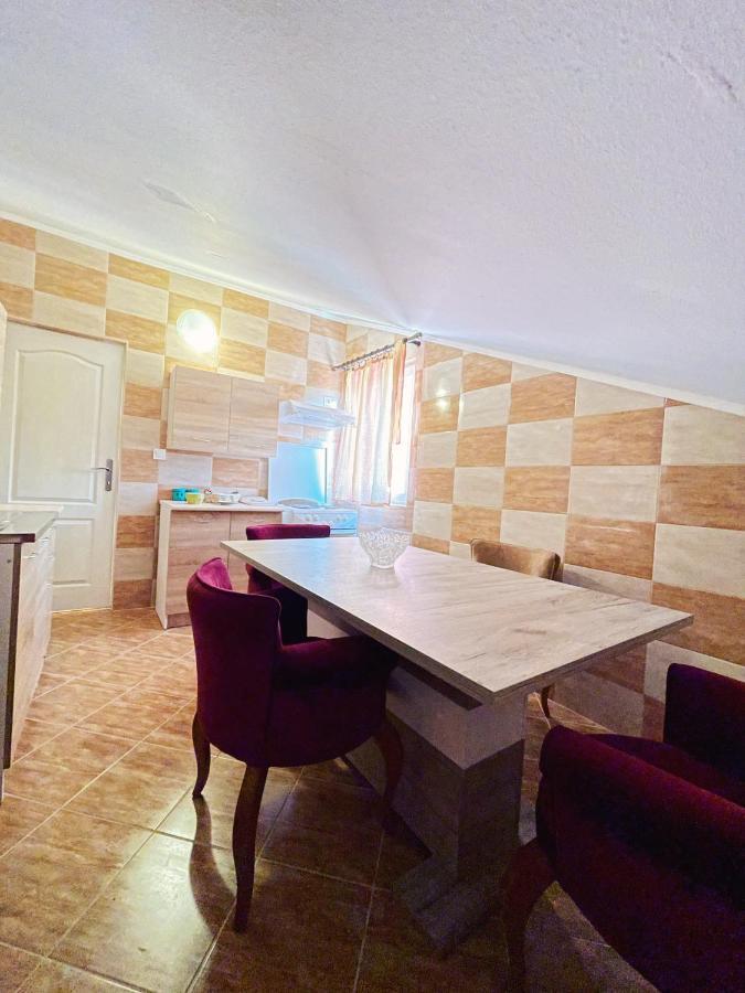 Vila Duricic 300M Od Mora Hotel Ðenovići Kültér fotó