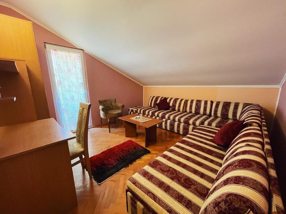 Vila Duricic 300M Od Mora Hotel Ðenovići Kültér fotó