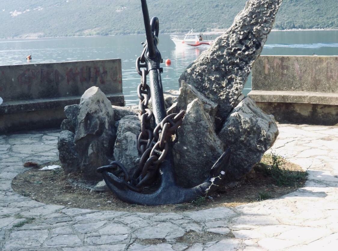 Vila Duricic 300M Od Mora Hotel Ðenovići Kültér fotó
