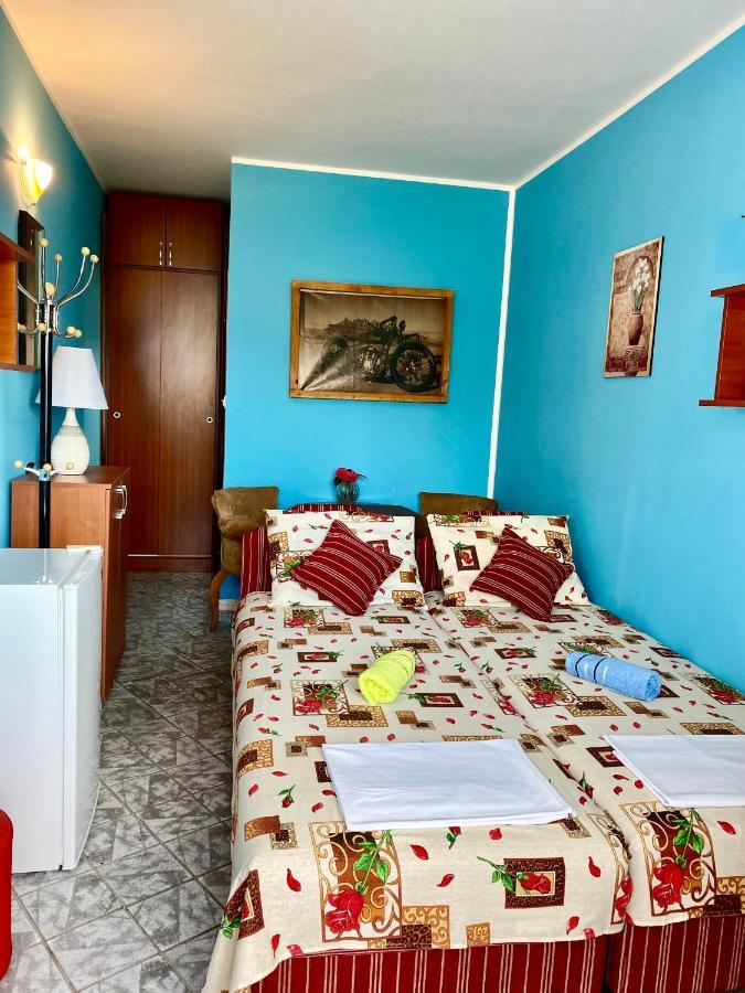 Vila Duricic 300M Od Mora Hotel Ðenovići Kültér fotó