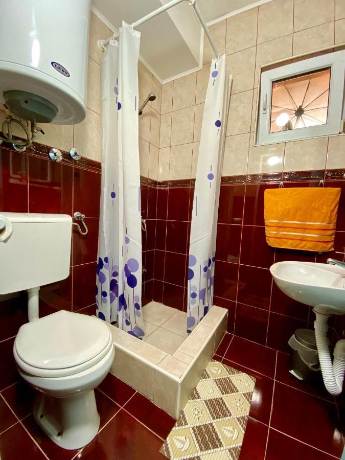 Vila Duricic 300M Od Mora Hotel Ðenovići Kültér fotó