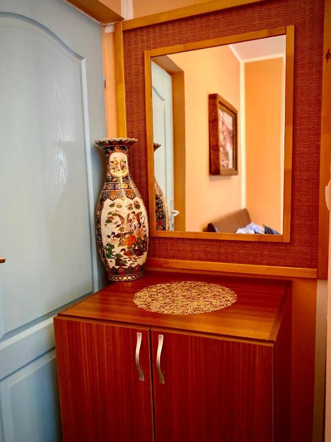 Vila Duricic 300M Od Mora Hotel Ðenovići Kültér fotó