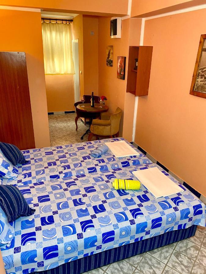 Vila Duricic 300M Od Mora Hotel Ðenovići Kültér fotó